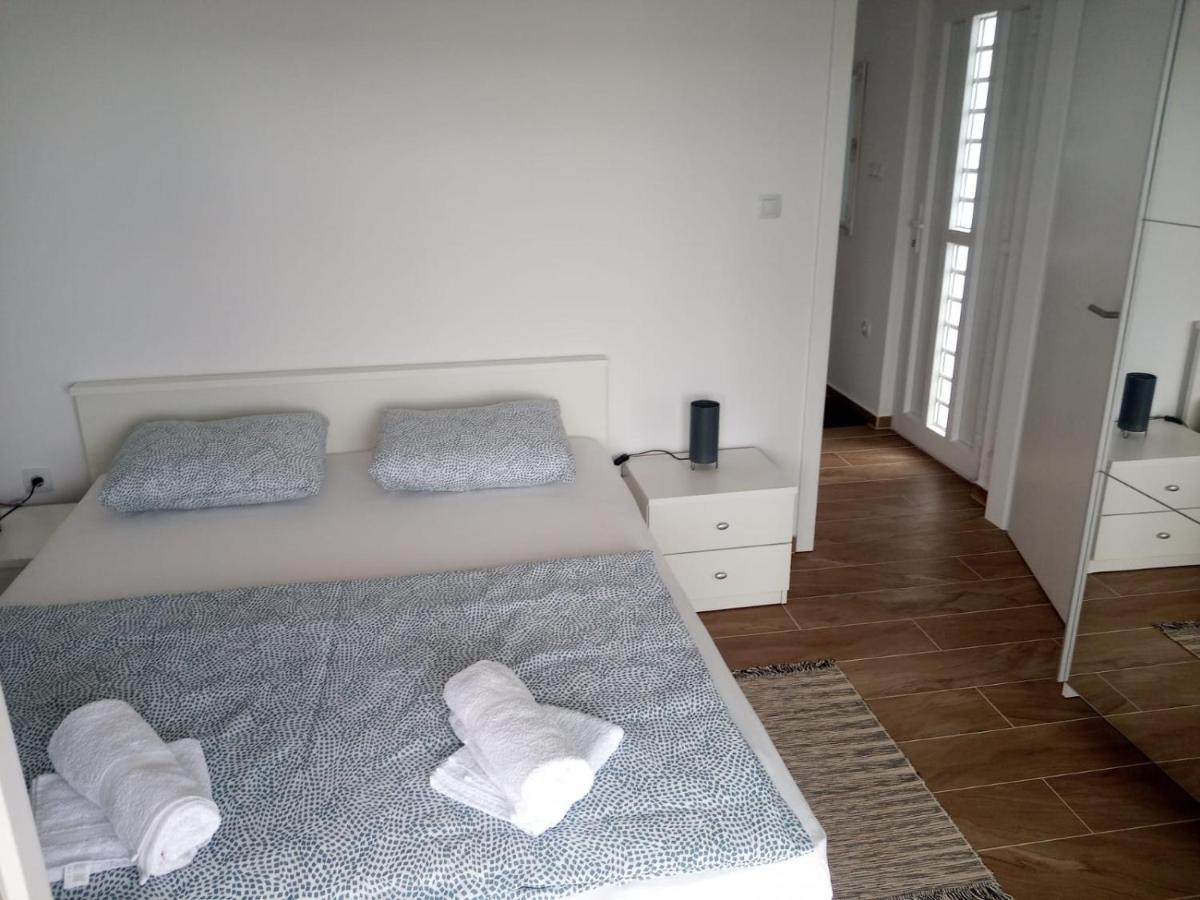 Apartmani Sol Vlasici Pag Town Zewnętrze zdjęcie