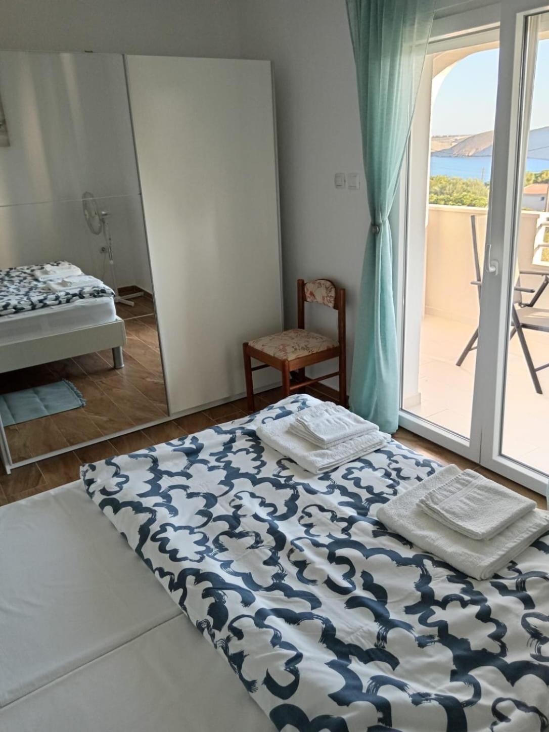 Apartmani Sol Vlasici Pag Town Zewnętrze zdjęcie